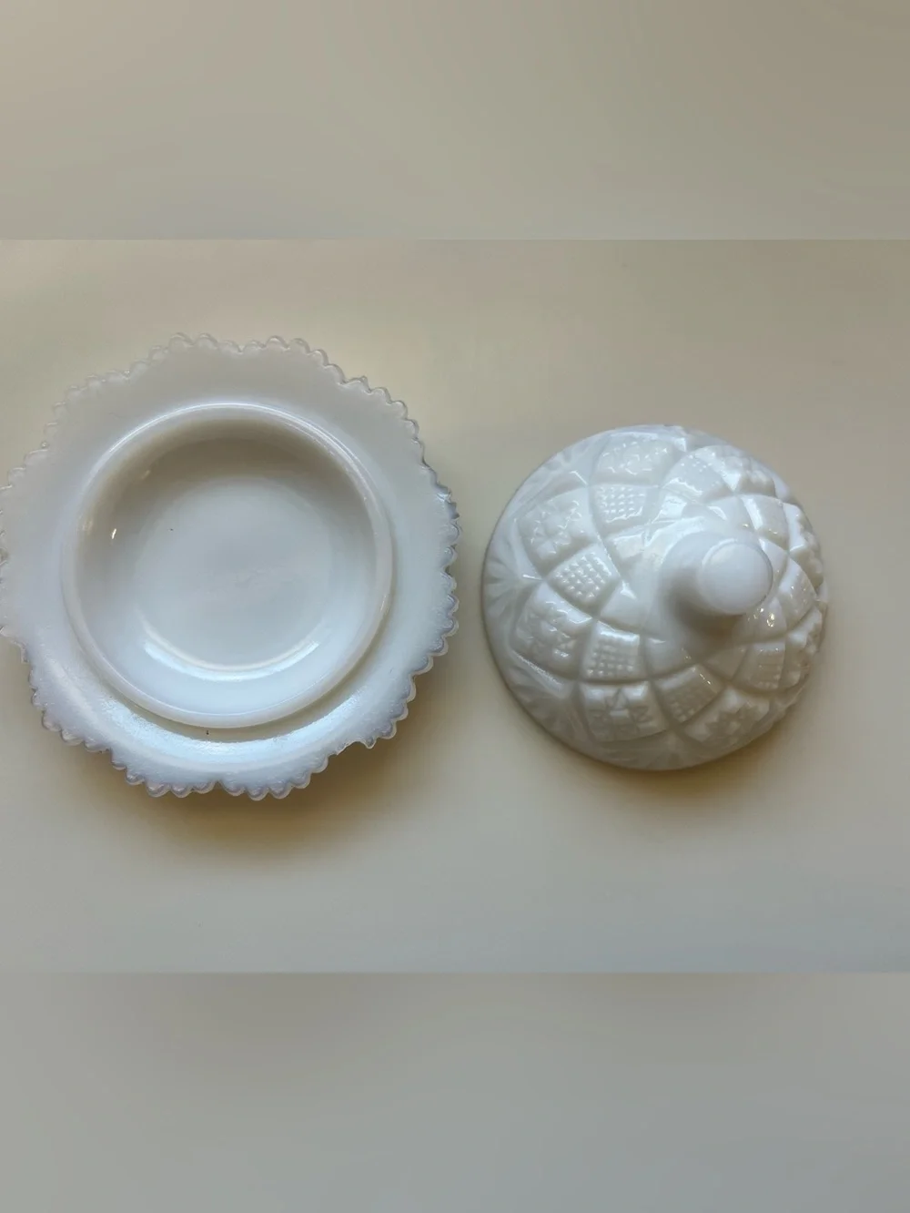 Vintage Westmoreland Milk Glass 3-piece breakfast set - Old Quilt pattern